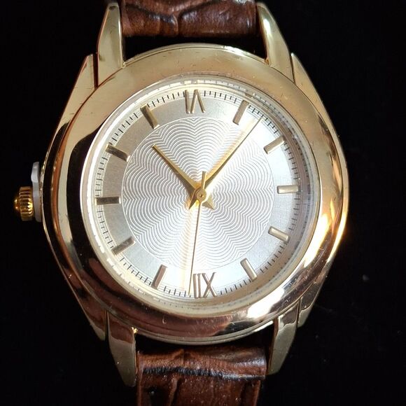 His and hers matching watch set, water resistant (W026) NWT